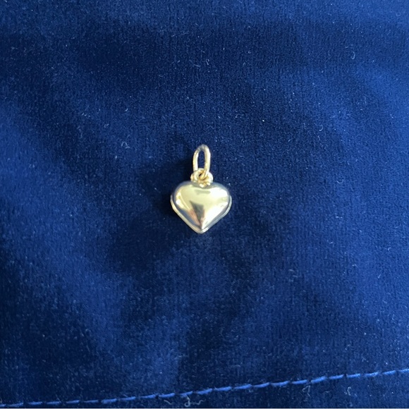 Vintage Dainty 14K Gold Heart Charm - Picture 2 of 8